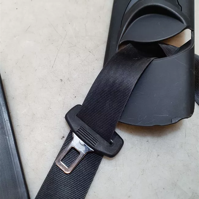 Cintura di sicurezza anteriore sinistra