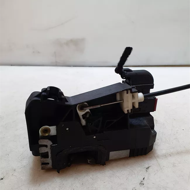 Serratura porta anteriore sinistra