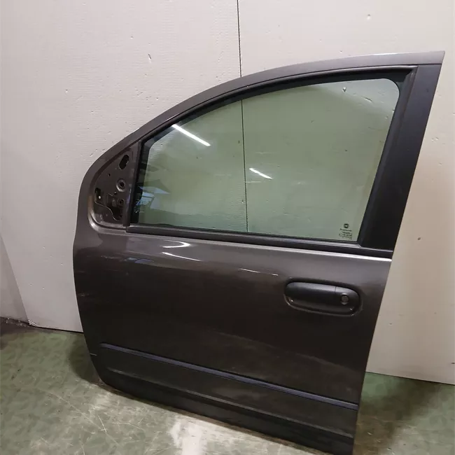 Porta anteriore sinistra