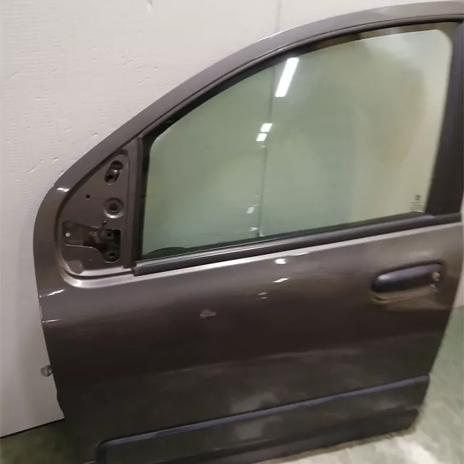 Porta anteriore sinistra