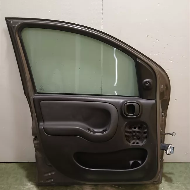 Porta anteriore sinistra