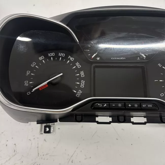 Quadro strumenti completo con quadro stumenti LCD