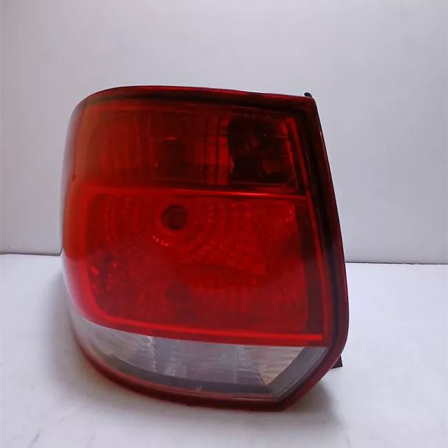 Fanale posteriore sinistro con fanale retronebbia