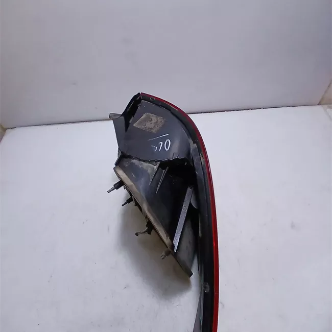 Fanale posteriore sinistro con fanale retronebbia