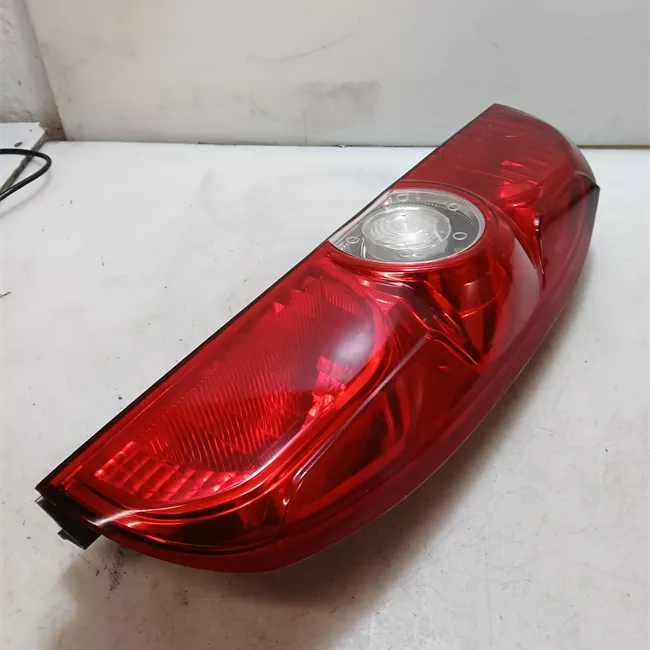 Fanale posteriore sinistro portello posteriore