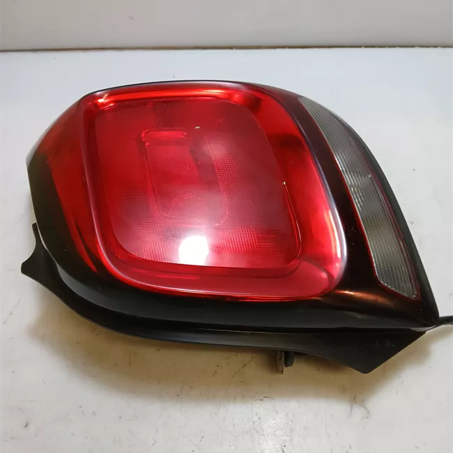 Fanale posteriore destro