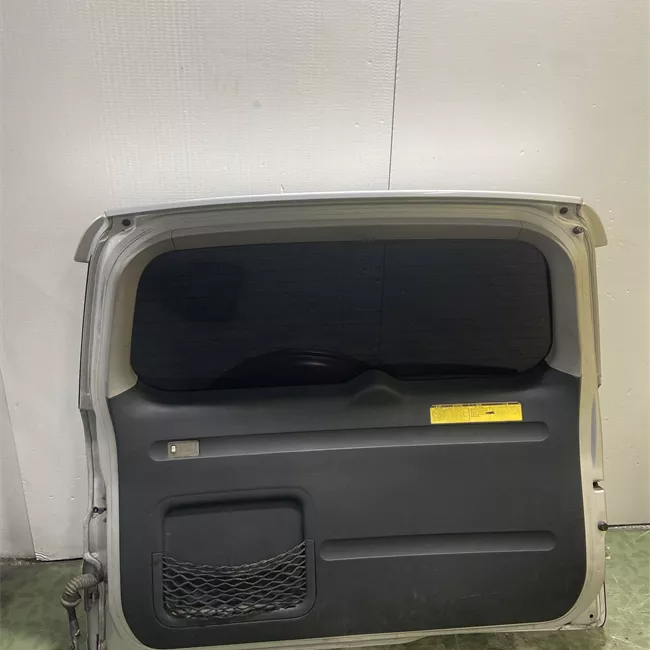 Portello posteriore con ruota scorta