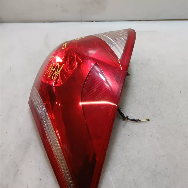 Fanale posteriore sinistro