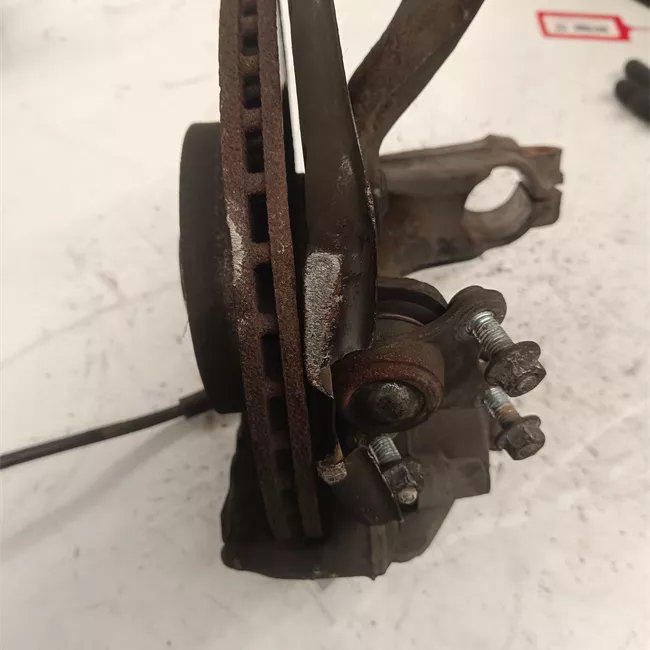 Montante sospensione anteriore sinistro