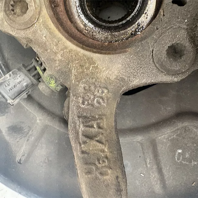 Montante sospensione anteriore sinistro