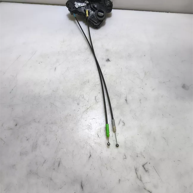 Serratura porta anteriore sinistra