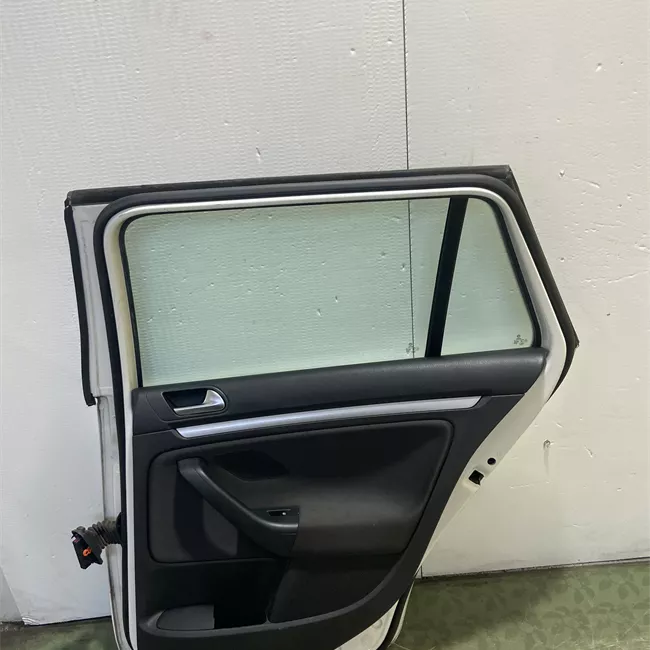 Porta posteriore destra