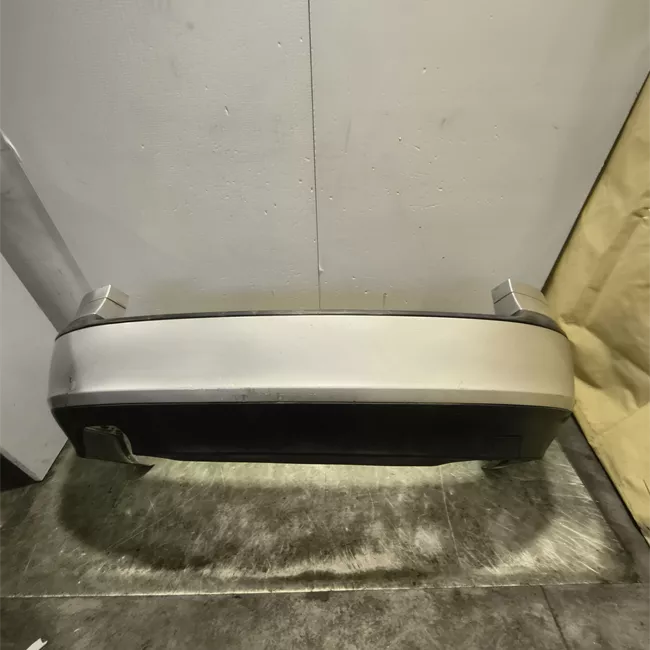 Paraurti posteriore 00>