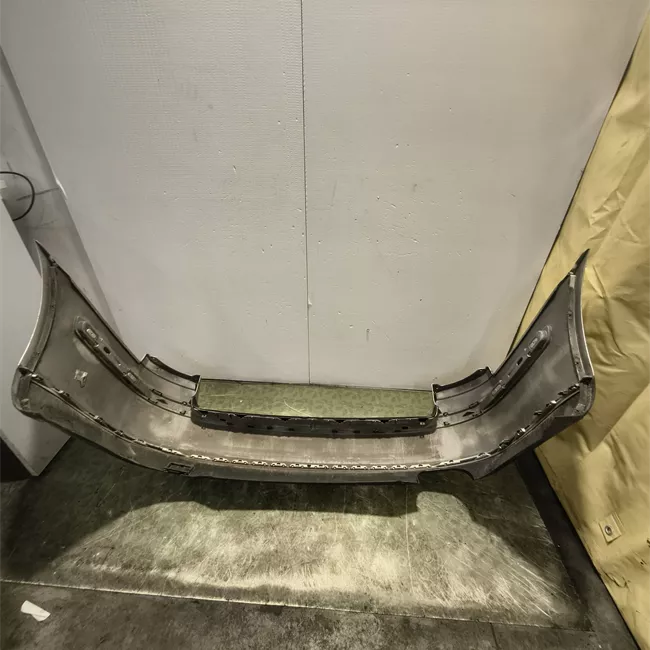 Paraurti posteriore 00>