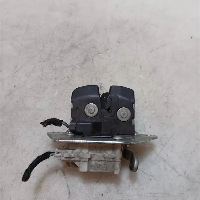 Serratura chiusura centralizzata portello posteriore