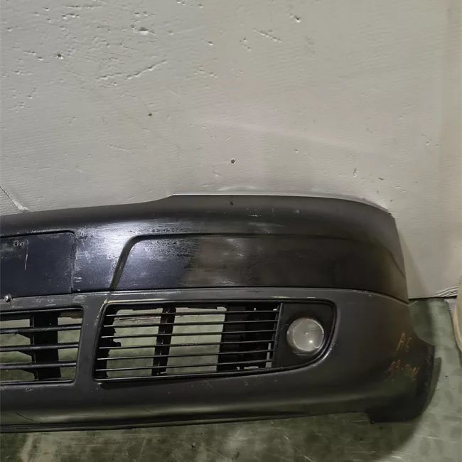 Paraurti anteriore Grigio