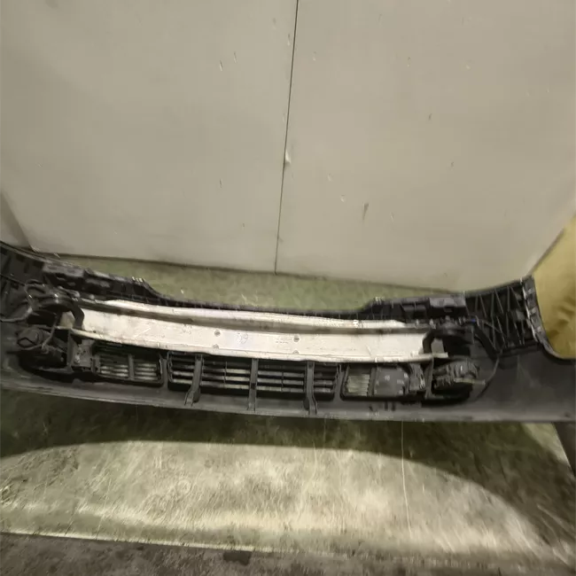 Paraurti anteriore Grigio