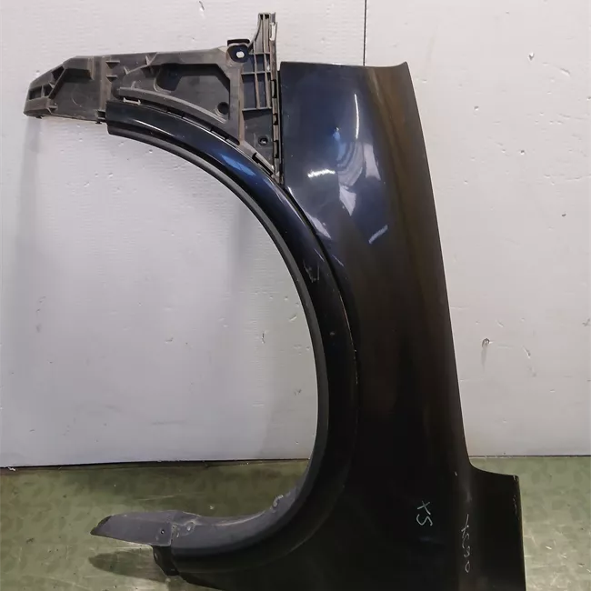 Parafango anteriore sinistro