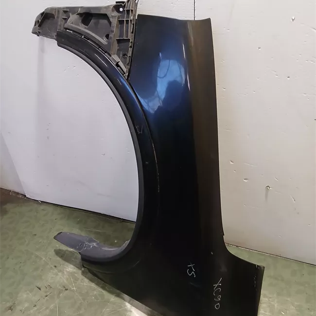 Parafango anteriore sinistro