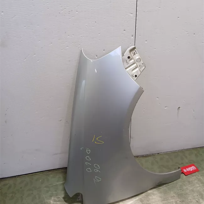 Parafango anteriore destro