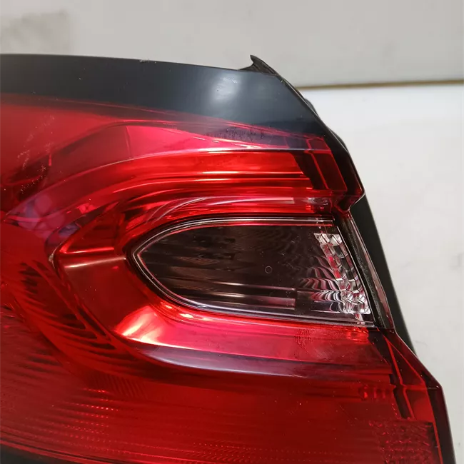 Fanale posteriore parte esterno sinistro