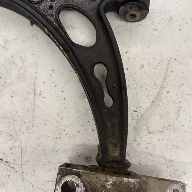 Braccio oscillante sospensione anteriore sinistro Ghisa