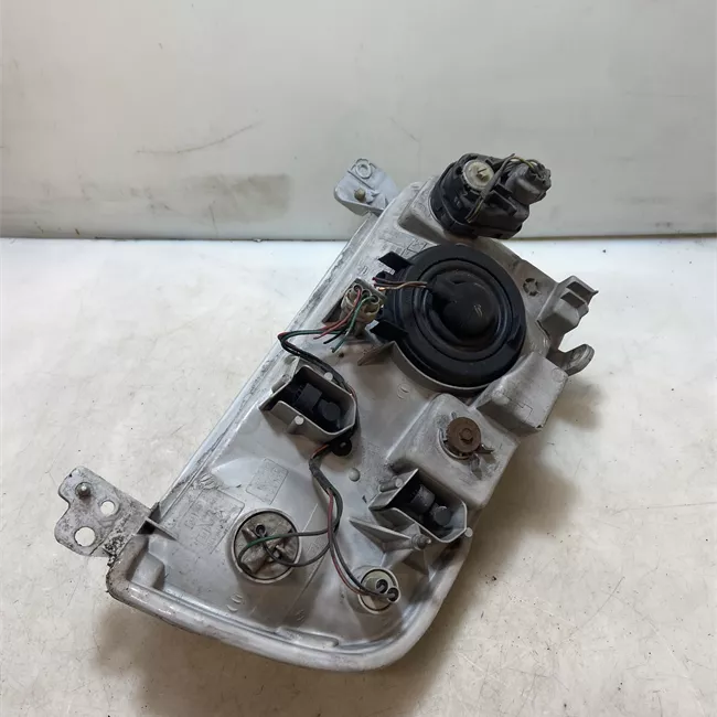 Proiettore con regolatore altezza destro