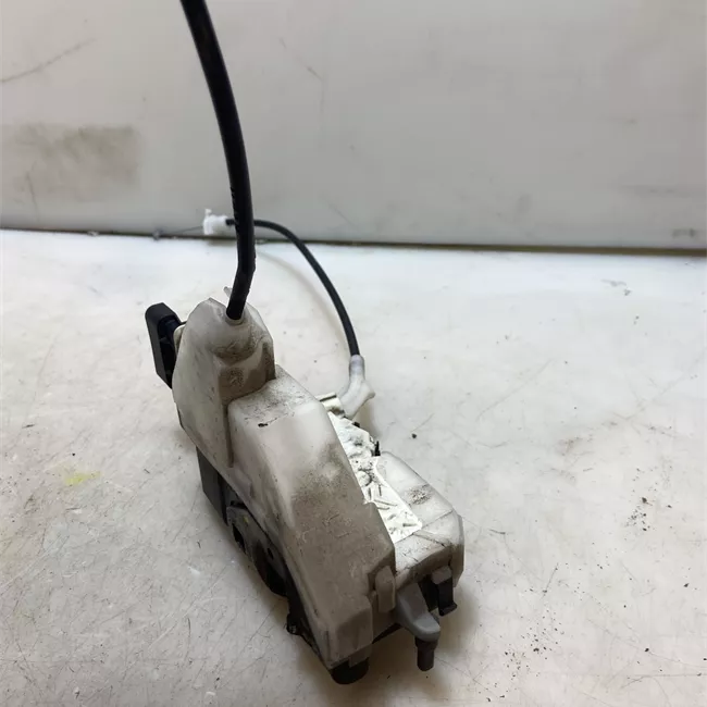 Serratura porta anteriore destra