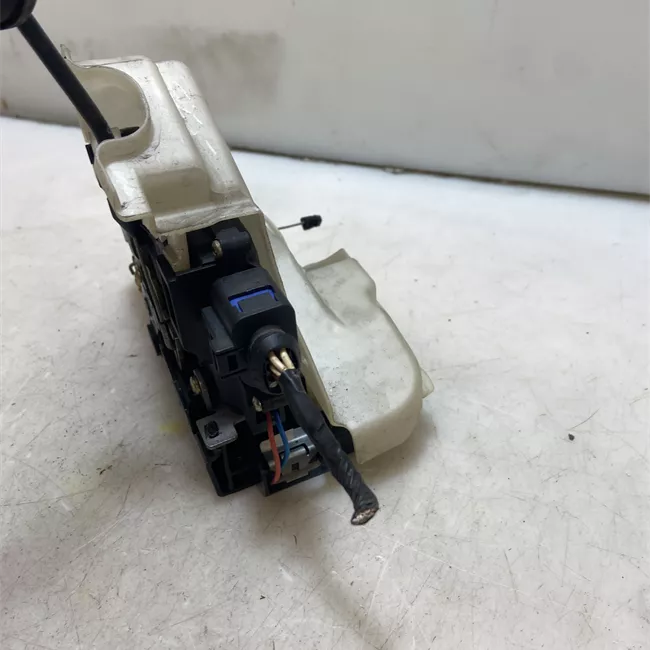 Serratura porta posteriore sinistra