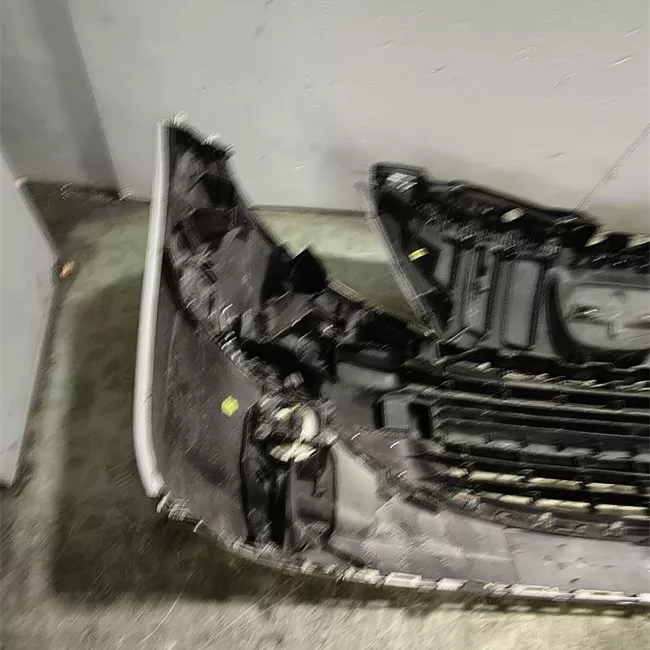 Paraurti anteriore con primer