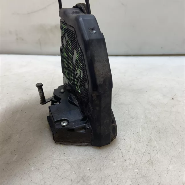 Serratura porta posteriore sinistra