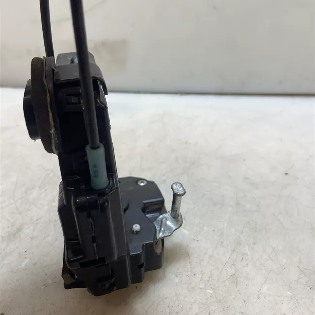 Serratura porta posteriore sinistra