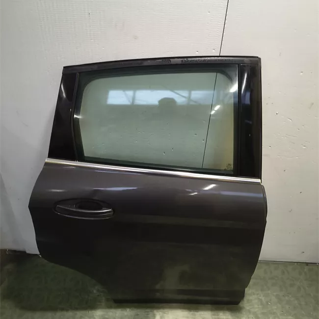 Porta posteriore destra