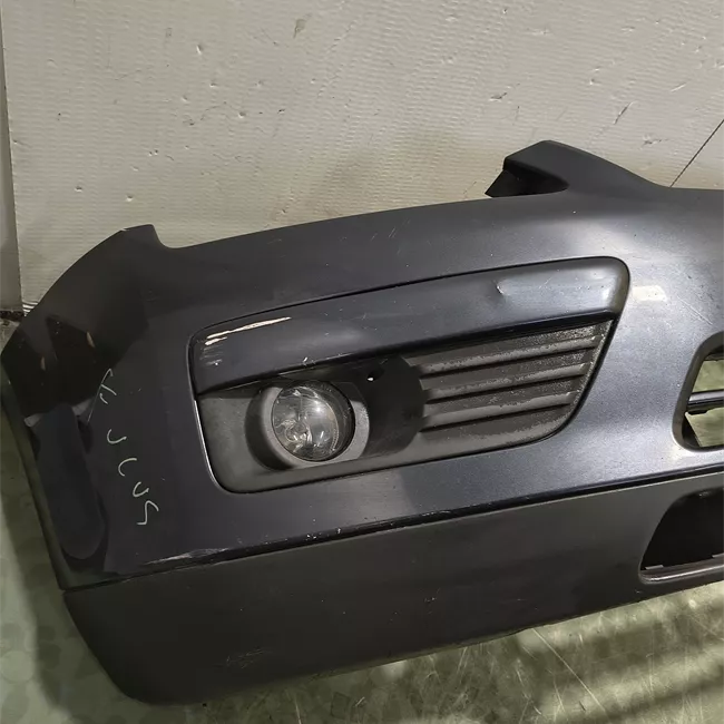 Paraurti anteriore con primer