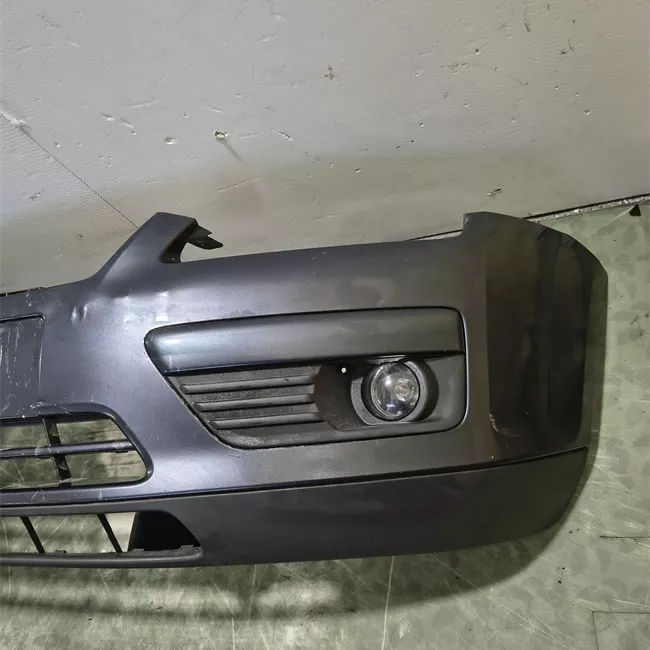 Paraurti anteriore con primer