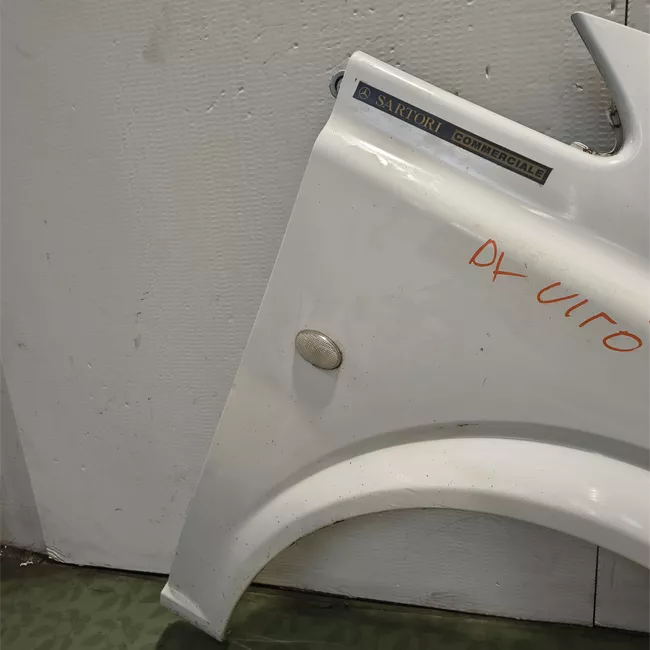 Parafango anteriore destro