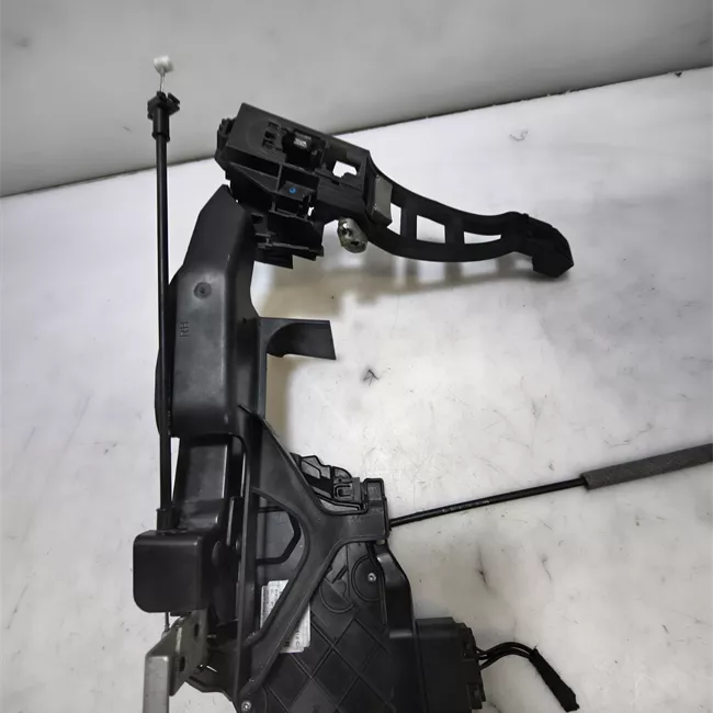 Serratura porta anteriore destra