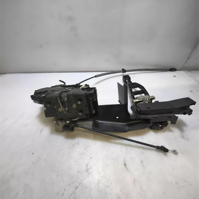 Serratura porta anteriore destra