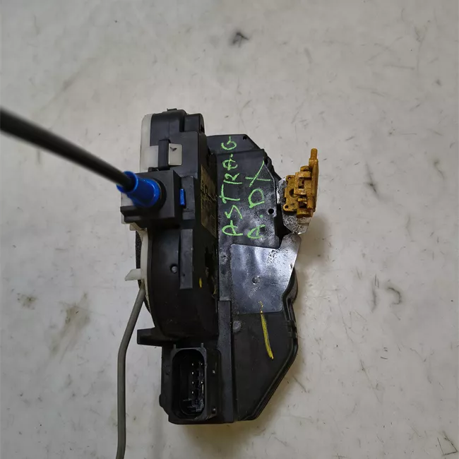 Serratura porta anteriore destra