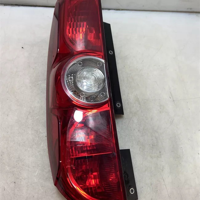 Fanale posteriore sinistro