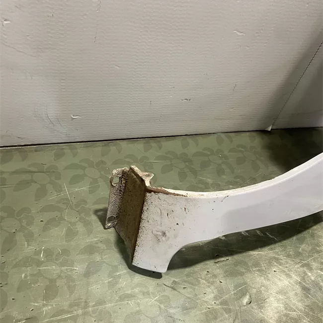 Parafango anteriore sinistro