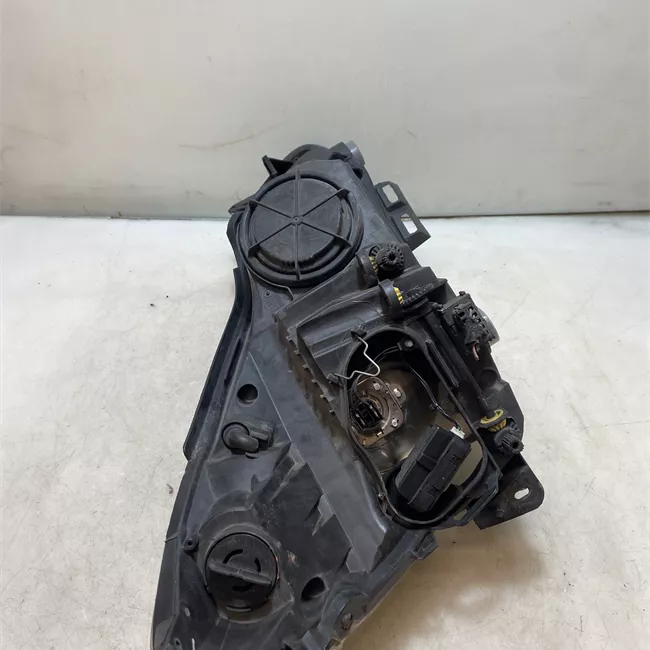 Proiettore sinistro Cromo