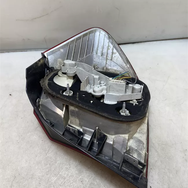 Fanale posteriore sinistro