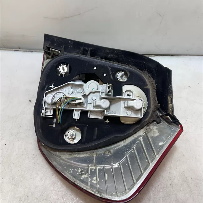 Fanale posteriore sinistro