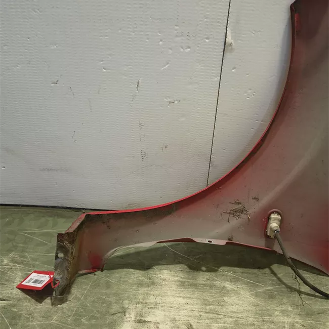 Parafango anteriore destro