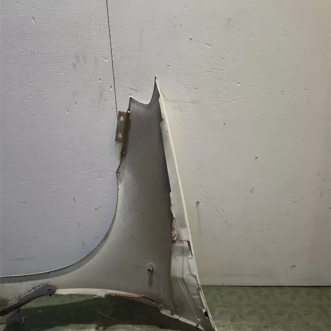 Parafango anteriore destro