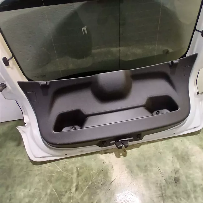 Portello posteriore spoiler