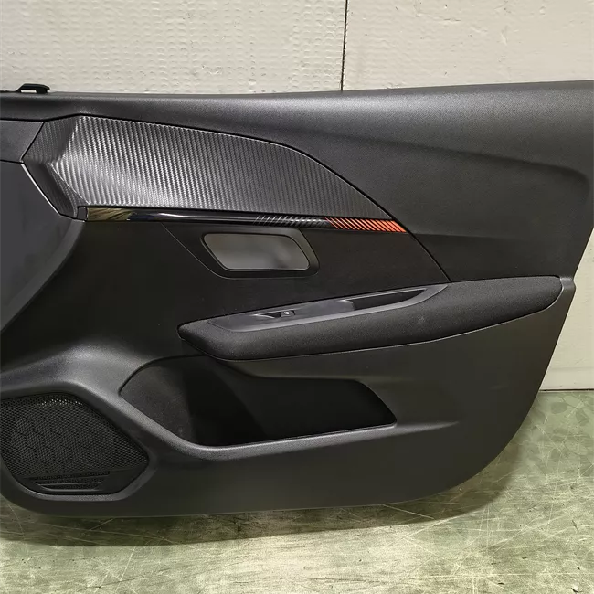 Pannello interno porta anteriore destro nero