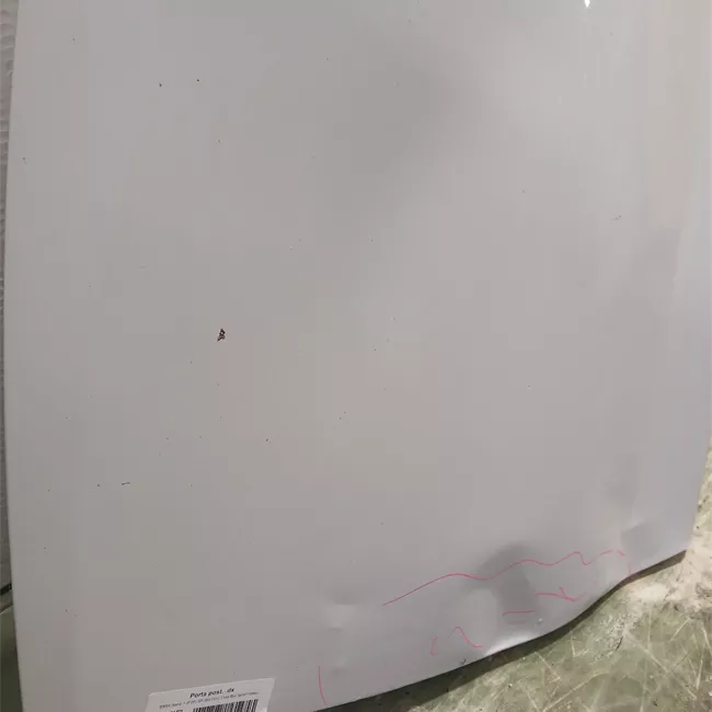 Porta posteriore destra