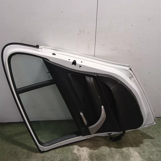 Porta posteriore destra